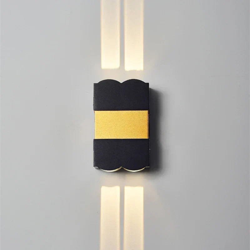 AquaShield | Udendørs murbeskyttelse | Vandtæt | Holdbar aluminiumsdesign | 85-265V | Nem installation | Modstandsdygtig over for vejrpåvirkninger