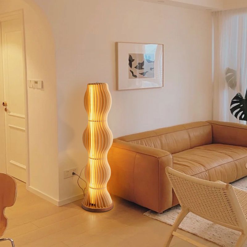Celso | Modernes Design | Wellenförmige Stehlampe | Hohe Qualität | Effektive Beleuchtung | Wohnzimmer | Schlafzimmer | Langlebige