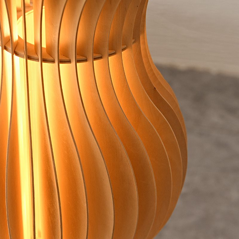 Celso | Modernes Design | Wellenförmige Stehlampe | Hohe Qualität | Effektive Beleuchtung | Wohnzimmer | Schlafzimmer | Langlebige