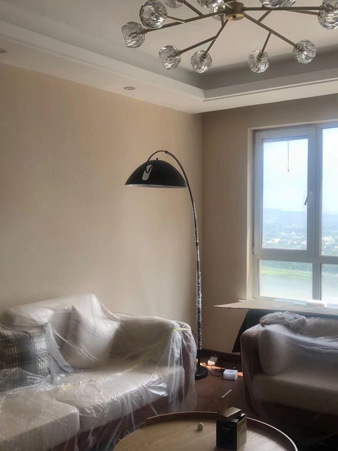 Skandinavische Stehlampe | Flexibler Rotierender Schirm | Schlankes Metall-Design | LED/Edison Kompatibel | UL, ETL, CE Zertifiziert | Verstellbarer