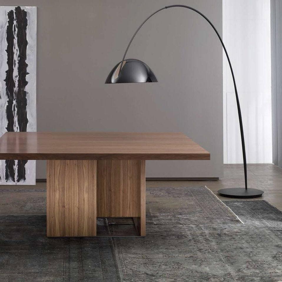 Skandinavische Stehlampe | Flexibler Rotierender Schirm | Schlankes Metall-Design | LED/Edison Kompatibel | UL, ETL, CE Zertifiziert | Verstellbarer