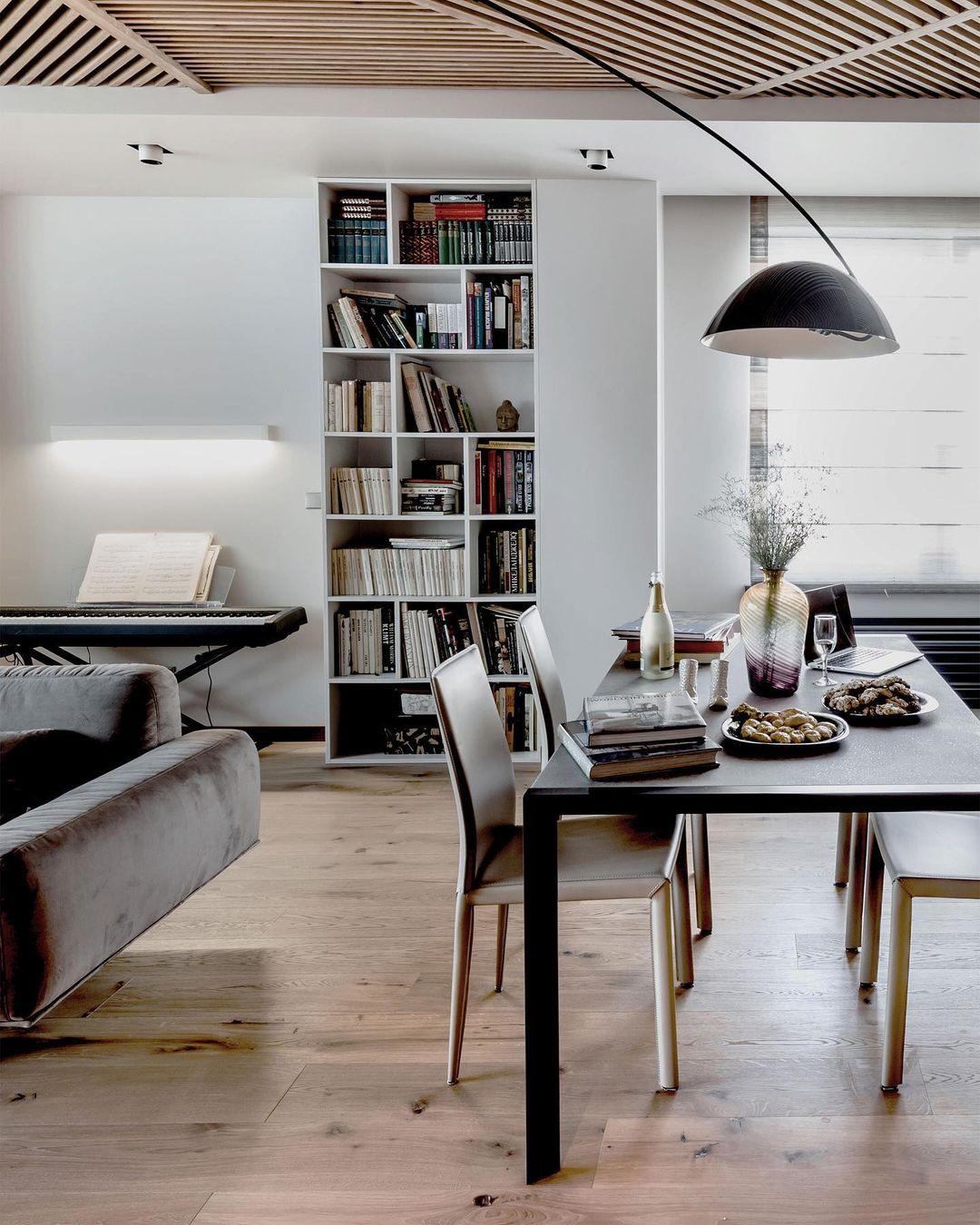 Skandinavische Stehlampe | Flexibler Rotierender Schirm | Schlankes Metall-Design | LED/Edison Kompatibel | UL, ETL, CE Zertifiziert | Verstellbarer