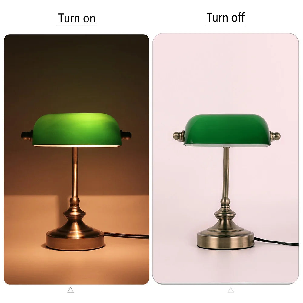 Retro inspirierte Mini-Tischlampe | Einstellbarer Lichtstrahl | Kompaktes Design | Metall & Glas | Ideal für