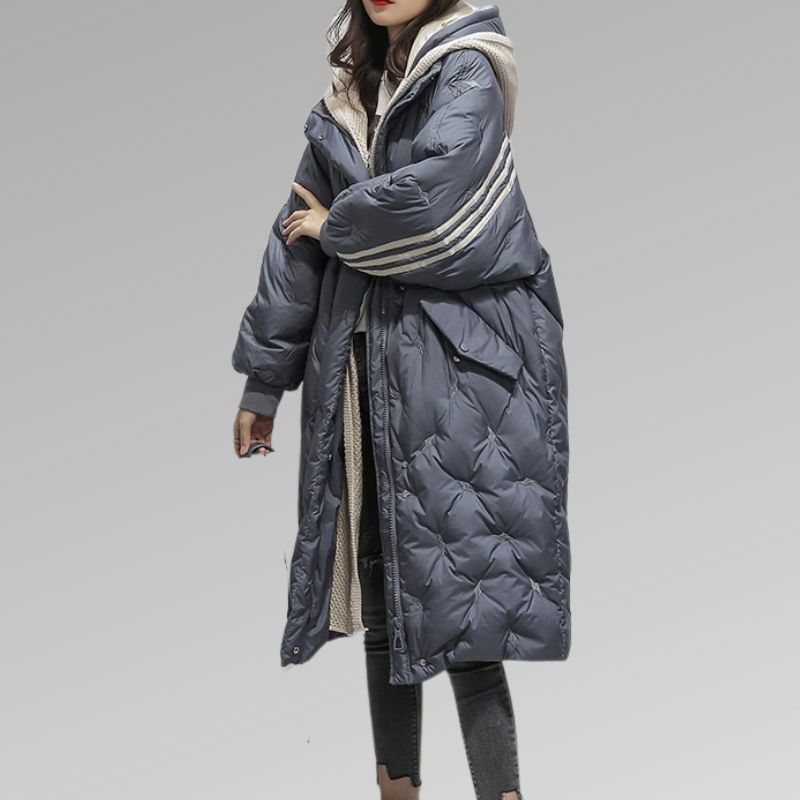Romy | Langforet Vinterfrakke til Kvinder | Sort | Elegant og Varmeisolerende | Vejrbeskyttende Design | Størrelse S-3XL