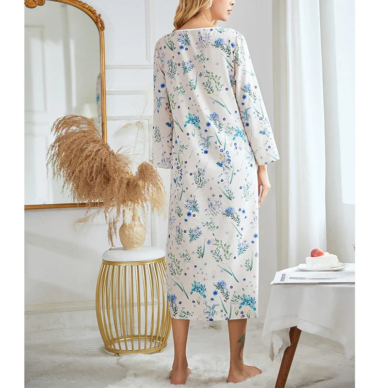 CottonLuxe Plus Size | Langærmet Natskjole | 100% Bomuld | Stilfuldt Print og Slid | Komfortabel og Åndbar | Naturlig Pasform | Ideel til Alle Årstider