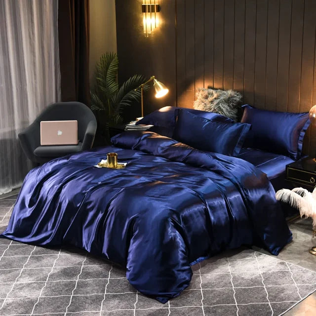 SilkComfort | Højkvalitets 100% Silke Dyne | Temperaturregulerende Luksus Sengetøj | Elegant Ensfarvet Design | Komfortable Dynebetræk