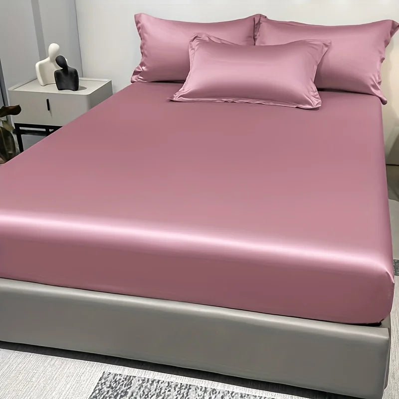 Luksus IceSatin Satinlagen | Silkeblød Komfort | Elastiske Kanter | Kølende Premium Is-Silke | Elegant Design | Perlehvid, Dybblå, Blød Grå, Kulfri Sort | Nem Vedligeholdelse | Sikker Pasform