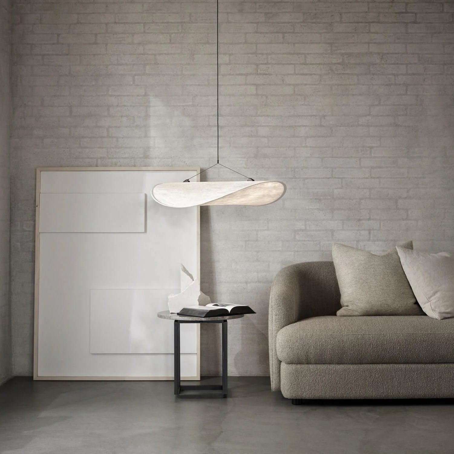 Sivelle Pendel Lampe | Wabi-Sabi Design | Kreativ Silke | Organisk Form | Integreret LED | Sort/Hvid