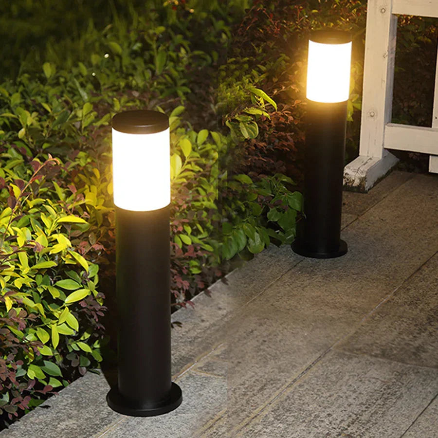 Rostfreier Stahl Außenlampe für den Garten | Wetterbeständiges Design | E27 Sockel | Modernes Licht für Gartenwege | H 30 cm, H 45 cm, H 60 cm | 10W