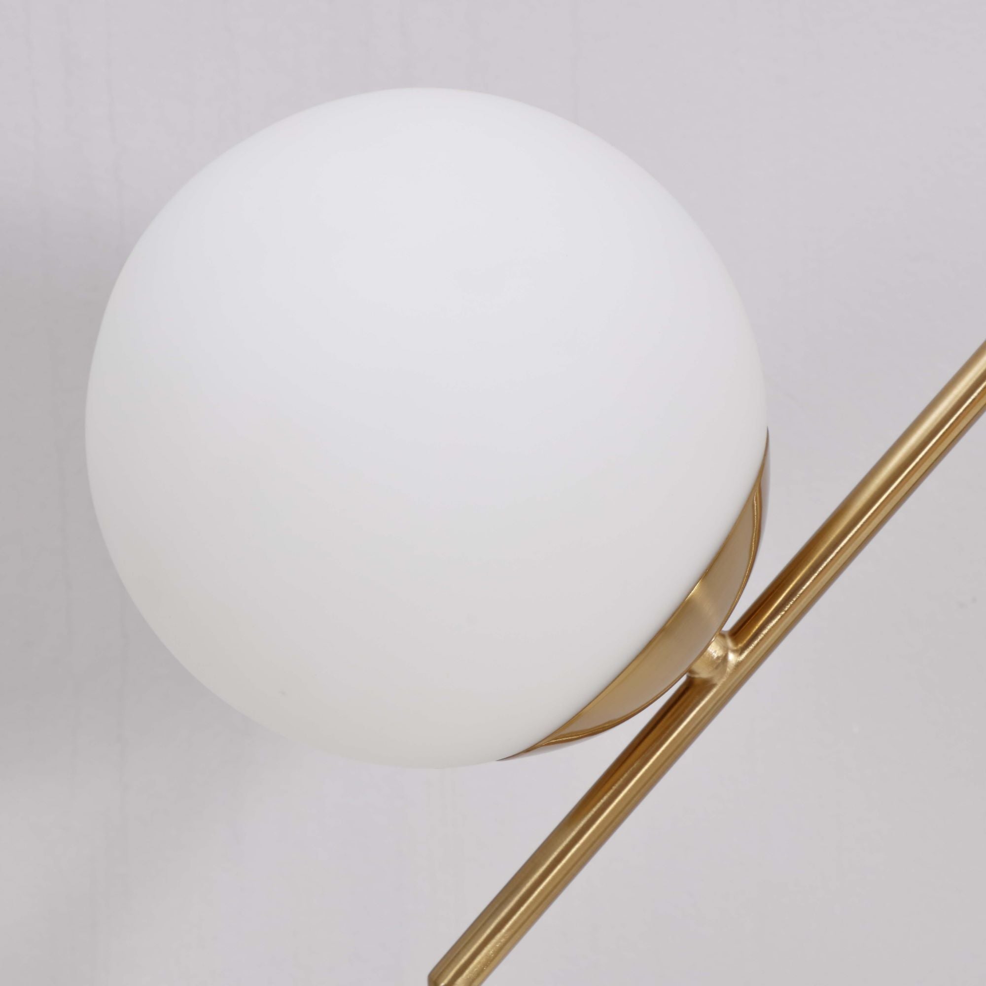 GlowTouch | LED Tischlampe | Modernes Design | Stilvolle Beleuchtung | Touch-Steuerung | Messing | Dimmbar | 5W LED | Weiches warmes Licht | Einfache