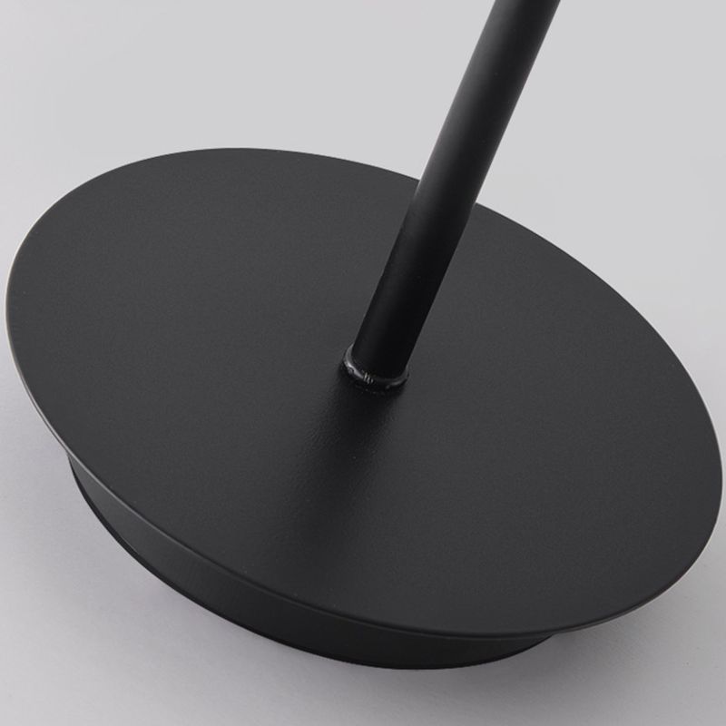 Trenisia | Moderne Stehlampe | Elegantes Design | Wohnzimmer | Schlafzimmer | Büro | Robuste Konstruktion | Effektive Beleuchtung | Minimalistischer