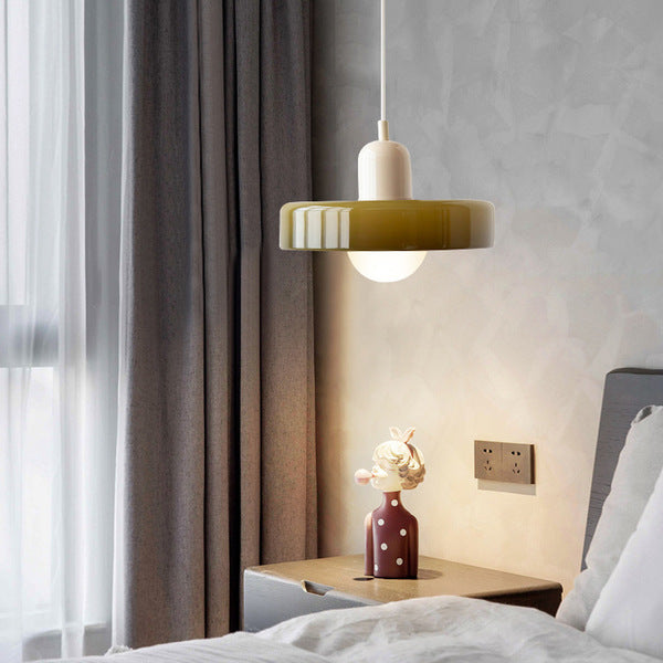 Bauhaus pendel | Farvet glas | Moderne design | Energibesparende lyskilde | Funktionel elegance | Ideel til stue og spisestue | Livlig touch | Elegant detaljeret belysning | Alsidig og stilfuld lampe