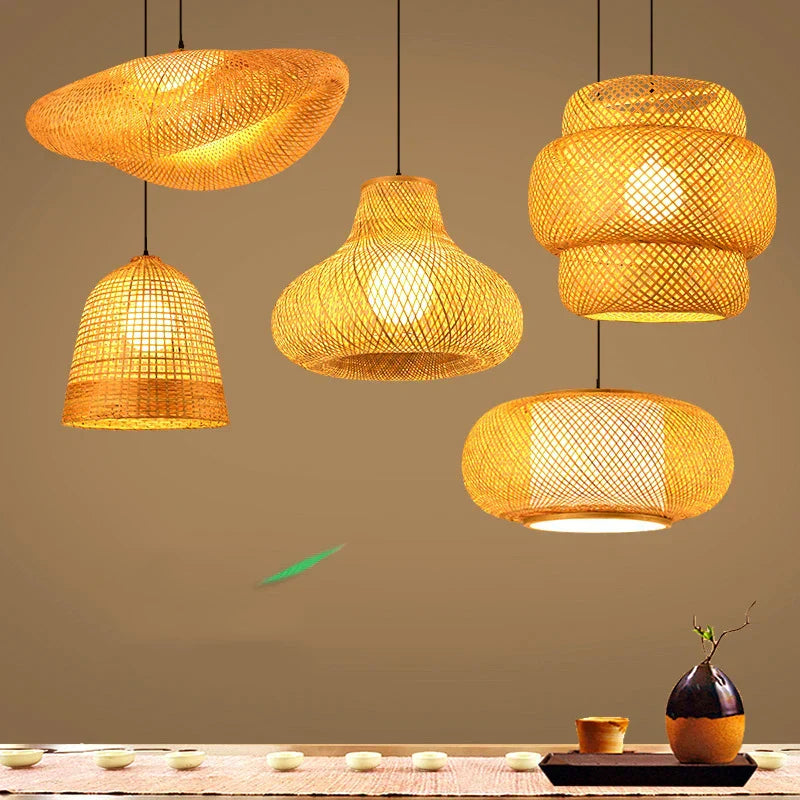 NatureLicht | Ręcznie robiona lampa rattanowa | Okrągła lampa wisząca | Wzór bambusa | Gniazdo E27 | Idealna do salonu lub jadalni | Naturalna