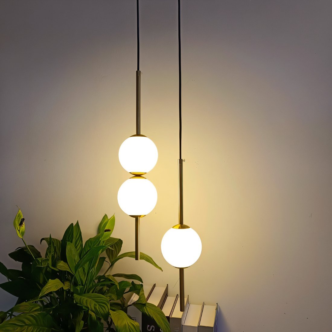 Loftlampe Skandinavisk Design | Glas og Metal | LED Energisparer | Justerbar Kabel 1,2m | Moderne Look | Til Stue Soveværelse Spisestue | Universel Kompatibilitet 90-260V AC | Elegant og Funktionel