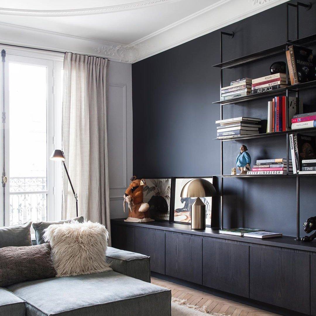 Luna | Metalowa lampa stołowa | Nowoczesny design | Regulowana | Elegancja dla domu | Biurko | Stolik nocny | Trwałe materiały | Różne rozmiary