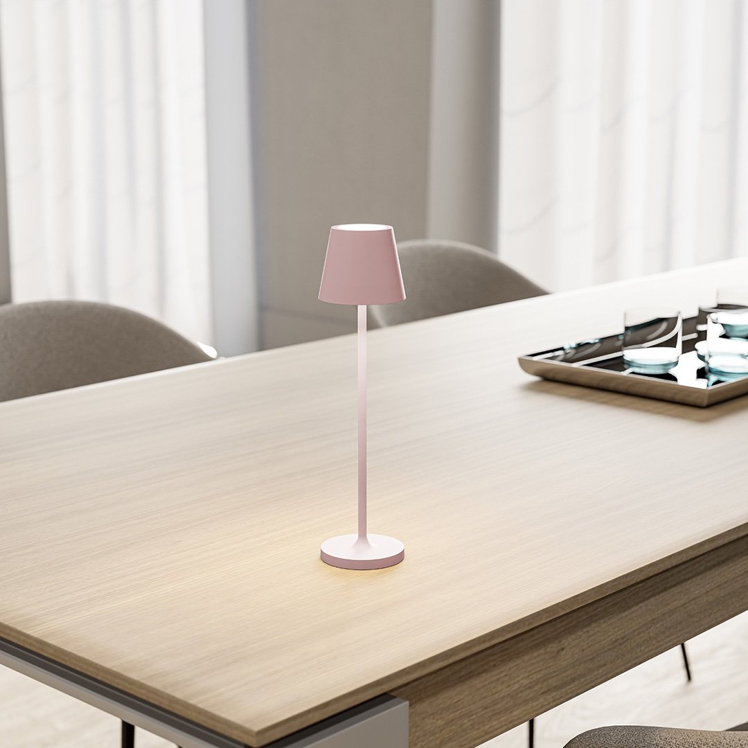 NOVA | LED | Schöne schlanke Lampe für den Schreibtisch | Modernes Design