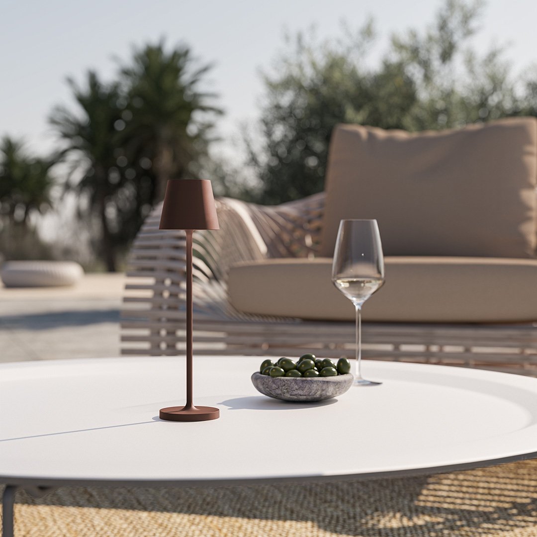 NOVA | LED | Schöne schlanke Lampe für den Schreibtisch | Modernes Design