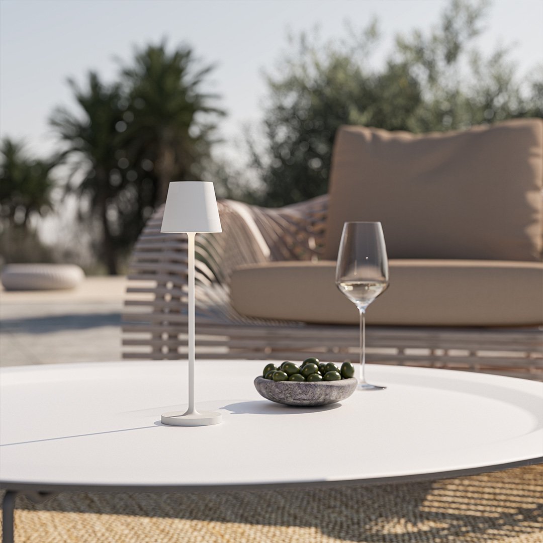 NOVA | LED | Schöne schlanke Lampe für den Schreibtisch | Modernes Design