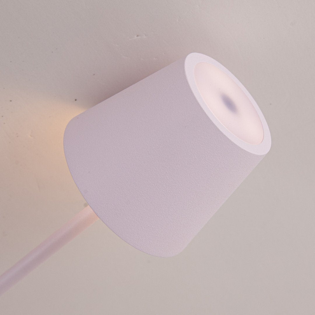 NOVA | LED | Schöne schlanke Lampe für den Schreibtisch | Modernes Design