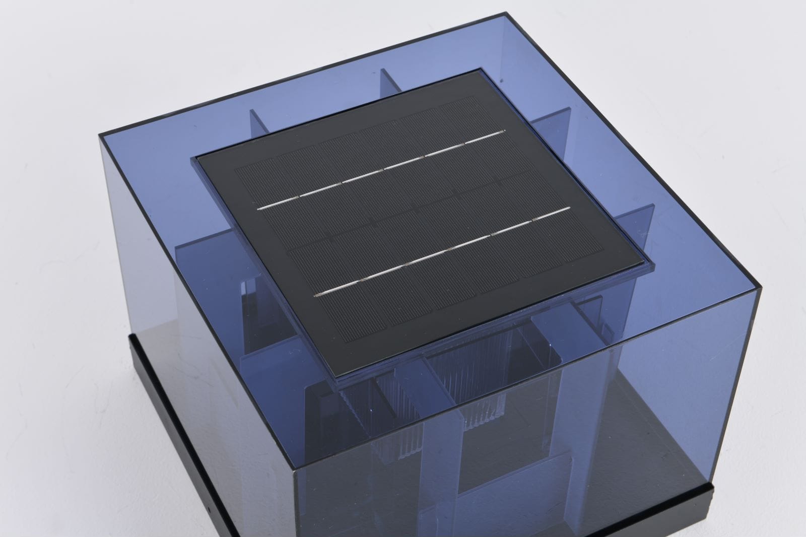 Cubex Gleam | Außen Solarleuchte | Elegantes Design | Schwarz | Strapazierfähig und Energieeffizient | 20x20x25 cm | Automatik für