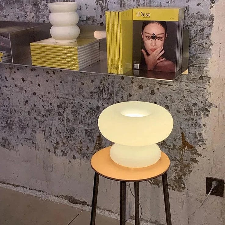 Lampe Maki en forme de champignon | Blanc | Éclairage LED | Design unique | 25 cm x 35 cm | Plastique & Métal | Courant secteur | Parfait pour salon