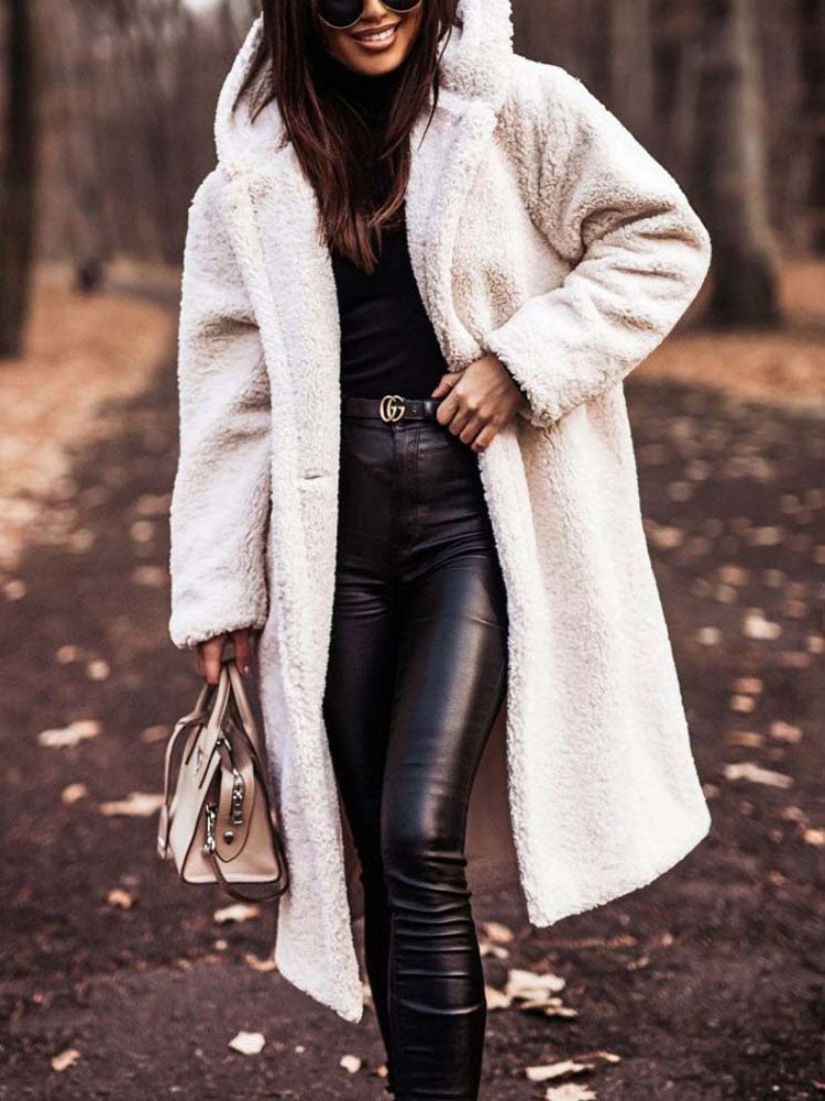 MonAmi | Blød damejakke i teddystof | Stilfuld oversized pasform | Perfekt til kølige aftener | Komfortabelt og holdbart materiale | Trendy design til enhver anledning