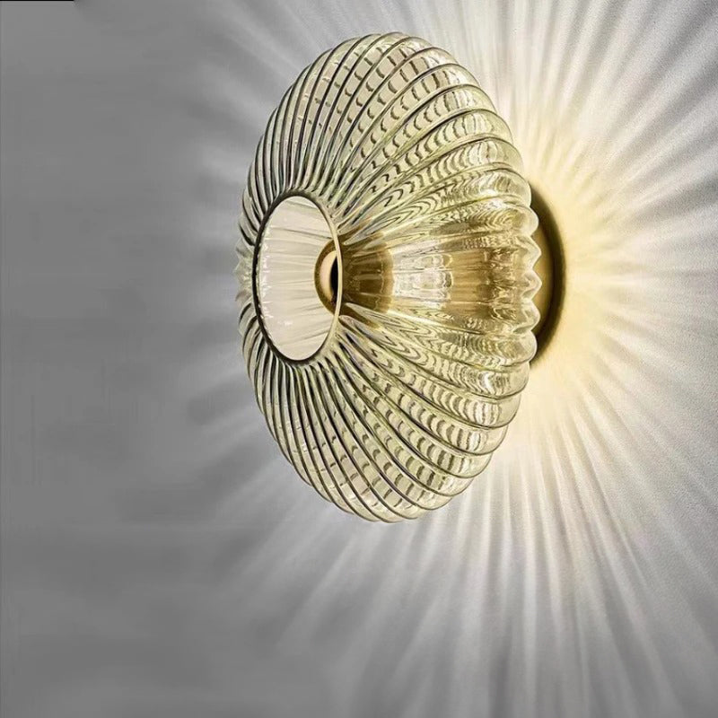 LumeGlass Væglampe | Elegant Glasdesign | Ambient Belysning | Højkvalitets Materialer | Tidløst Design