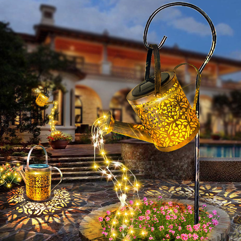 Enchantedcan™ | Solcelledrevet Vandfaldslampe Kobbertråd | Udendørs Dekoration Terrasse | Automatisk Tænd/Sluk | 8 Timer Lys | Energibesparende | Retro og Stilfuld Design | Unik Udendørs Belysning