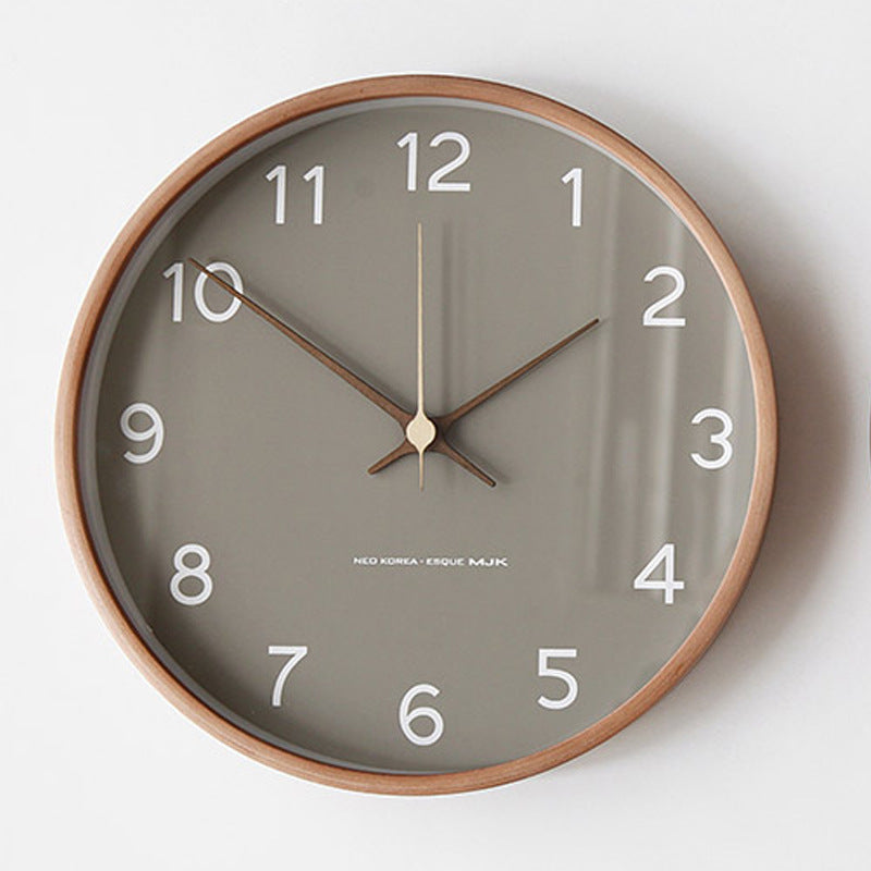 TimberTime Vægur i Ægte Træ | Minimalistisk Design | Moderne Kvarts Urværk | Nordisk Stil | Perfekt til Stue, Kontor, Soveværelse | To Stilfulde Farver Grå og Hvid | Nøjagtig Tidtagning | Let Montering