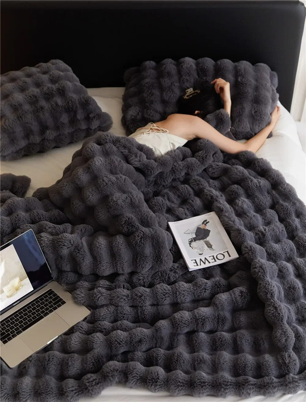 SnugWrap™ | Blødt plysuld tæppe | Elegant indretningstouch | Komfort og varme året rundt