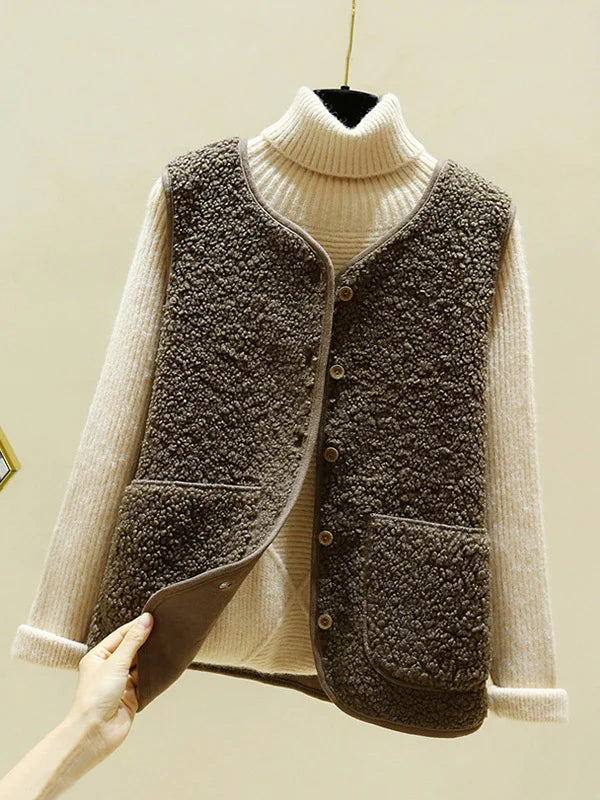Nora | Elegant ærmeløs lammeuldsvest til kvinder | Varm og alsidig med knaplukning | Blød komfort og klassisk stil | Perfekt til lag-på-lag i koldere måneder | Belle Couture