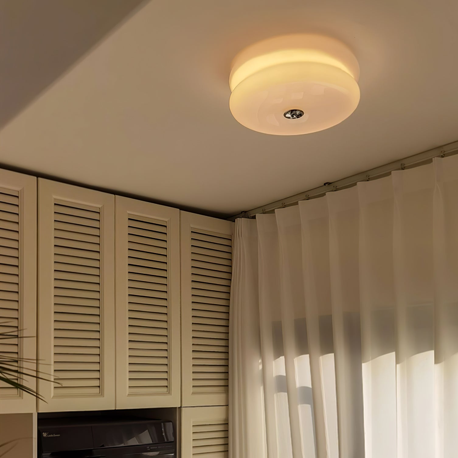 Art Deco loftslampe | Vintage design | Geometrisk elegance | Lysmuligheder 3000K-6000K | Integreret LED | Jern, metal og glas | UL, ETL, CE certificeret | Perfekt til stue, spisestue, entré