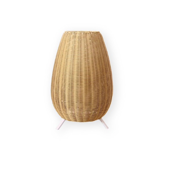 Naturlig Rattan Gulvlampe | Boho Stil | Indendørs og Udendørs Brug | Holdbar Konstruktion | Moderne Design