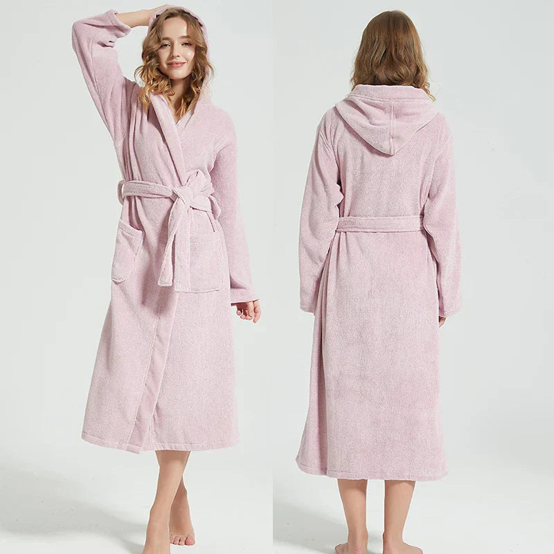 Bomuldsbadekåbe | Hætte | Åndbar | Til Hjemmet & Spa | CottonHood | Naturligt Materiale | Komfortabel & Stilfuld | Peignoir | Pool & Spa Anvendelse | Let Vedligeholdelse | 100% Bomuld