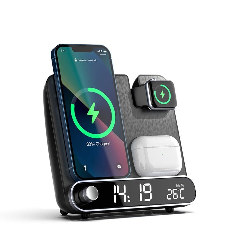 3-i-1 Trådløs Oplader | Vækkeur Funktion | Qi 15W Hurtigopladning | Kompatibel med iPhone 8-14, AirPods Pro, Apple Watch 2-7 | Kompakt Design til Natbord | USB-C Kabel medfølger | Overladningsbeskyttelse