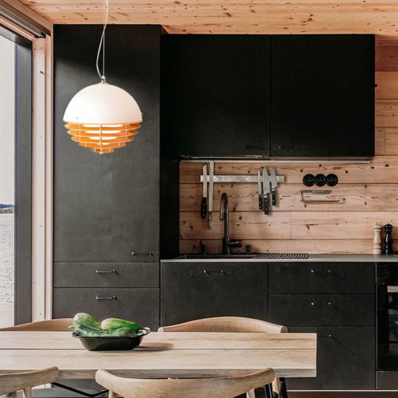 Hrafen Loftlampe | Glas Pendel | Unik Dome Design | Orange og Hvid | Elegant Atmosfære | E27 Fatning | Moderne Belysning | Akryl og Metal | 110-240V | Til Stue, Kontor, Café | IP20