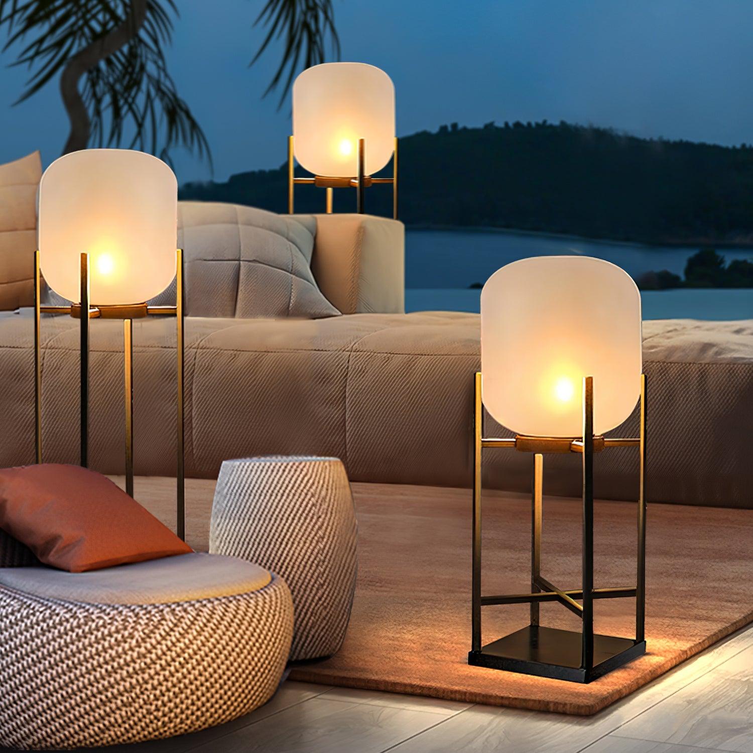 Udendørs solcelledreven standerlampe | Rustfrit stål og glas | IP65 vandtæt | Indbygget LED | Automatisk opladning og tænd/sluk | Perfekt til have, terrasse og stier | Elegant belysning til natten