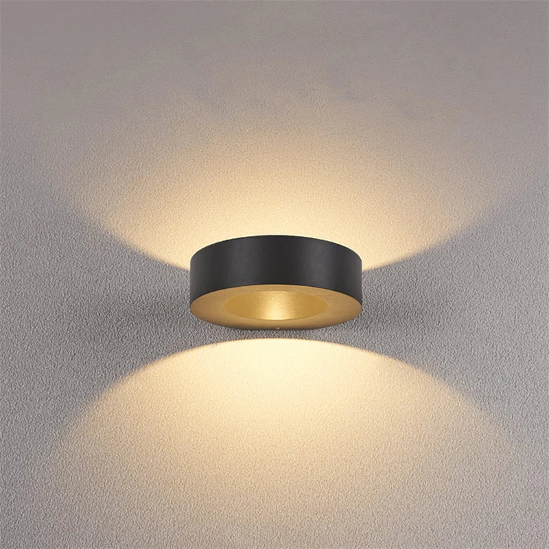 LumiKolom | Elegant Aluminiumslampe | Indendørs & Udendørs | Moderne & Dekorativ | Skaber Hyggelig Atmosfære | Slidstærkt Design | 50cm Højde | Ideel Til Hjemmet | Varm Belysning