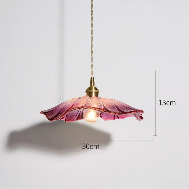 LuminousFlower | Blomsterformet Loftbelysning | Glassten Materiale | 220V | Elegant Design | Naturlig Skønhed | Varmt Lys | Hjemdekor | Indendørs Lampe | Fortryllende Atmosfære | Moderne Indretning