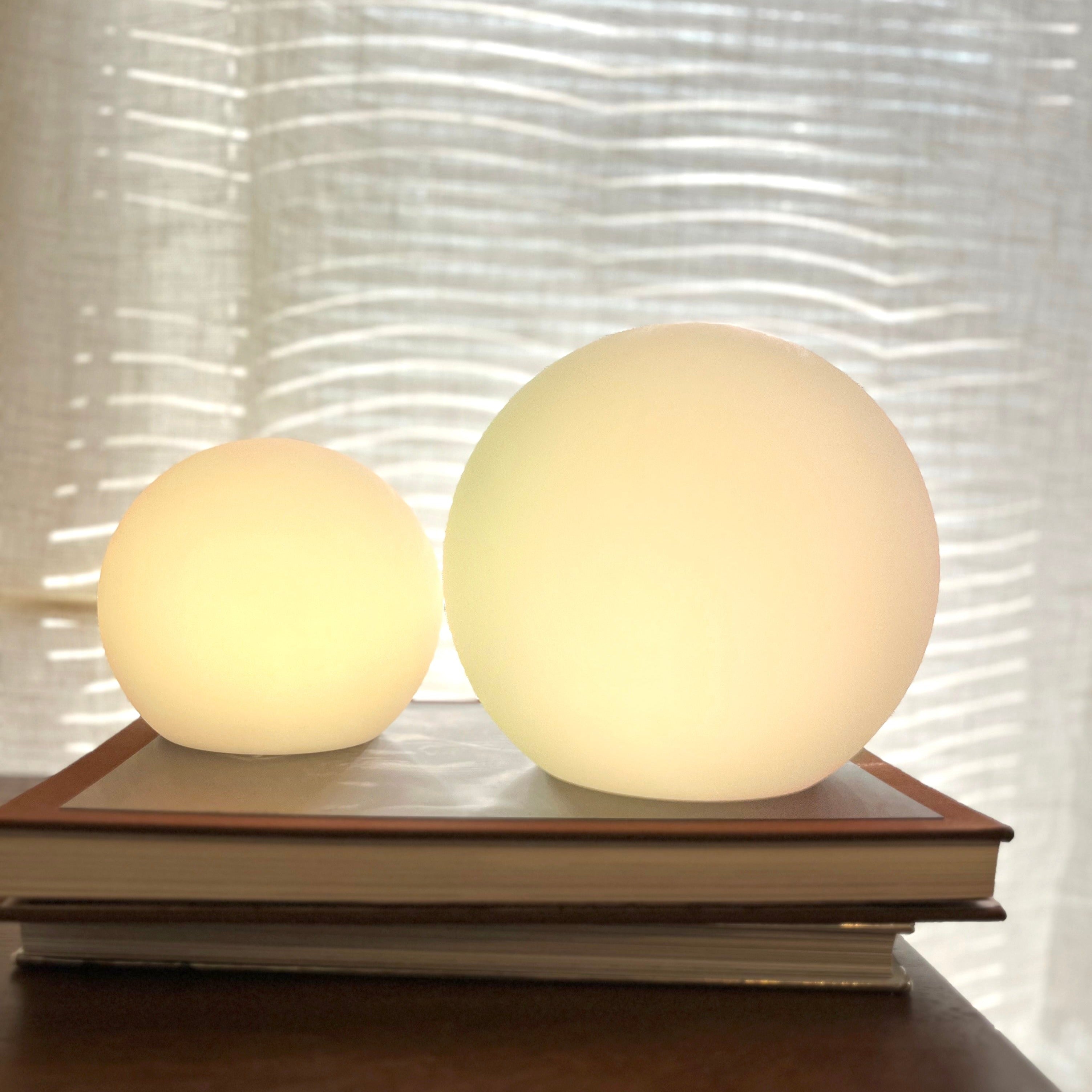 LumiGlow LED Lampe | Trådløs & Genopladelig | 16 Farver | Vandtæt PVC | Op til 10 Timer Brugstid | USB Opladning | Indendørs & Udendørs Brug