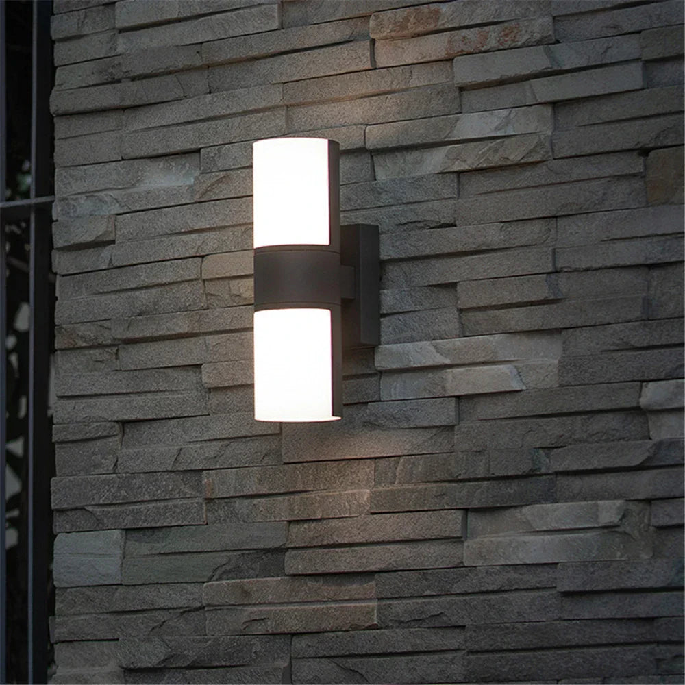 LightGuard | Vejrbestandig LED Vægbelysning | Aluminiumskonstruktion | 40 LED'er | Energieffektiv Udendørsbelysning | Nem Installation | Optimal Lysstyrke