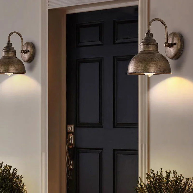 RetroLicht | Klassisk Vintage Udendørs Vægbelysning | Vejrbestandig Jernlampe til Have eller Terrasse