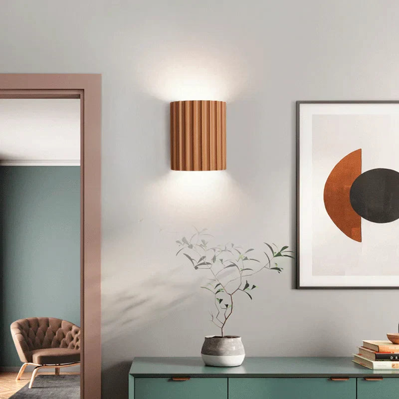 LuxaLicht Lampe | Nordisk Moderne Design | Håndlavet Harpikslampe | Varme LED Pærer | Ideel til Stue, Soveværelse, Gang | Energibesparende | Højde 16,5 cm | Bred 8 cm