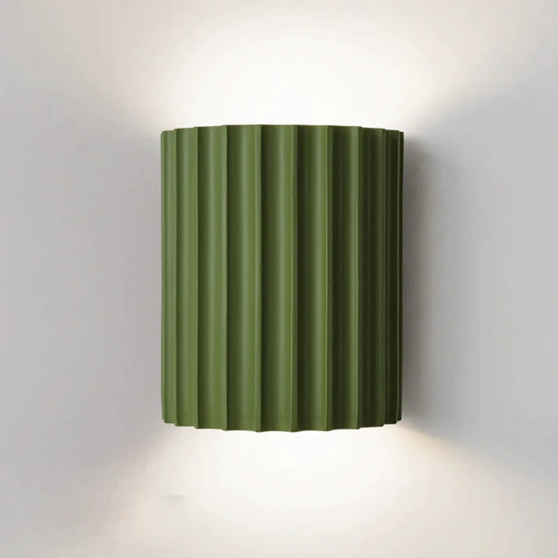 LuxaLicht Lampe | Nordisk Moderne Design | Håndlavet Harpikslampe | Varme LED Pærer | Ideel til Stue, Soveværelse, Gang | Energibesparende | Højde 16,5 cm | Bred 8 cm
