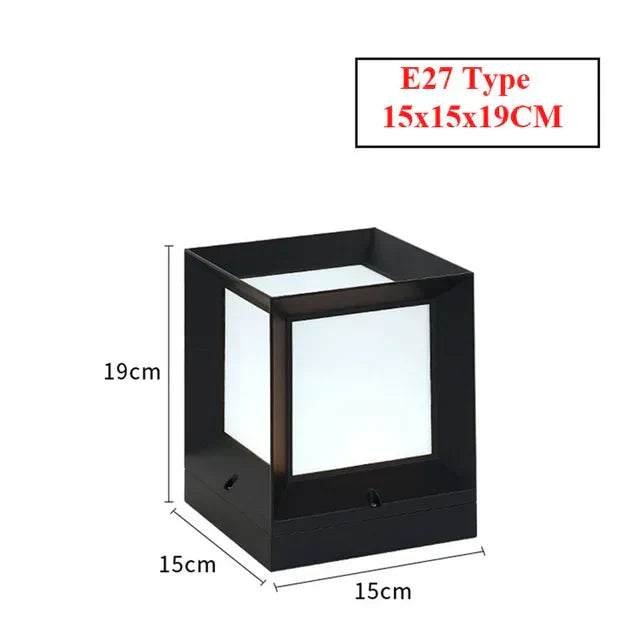 Luminoir LumiPillar | Elegant udendørs lampe | Stående belysning til indkørsel og haven | Moderne design i aluminium og glas | IP65 vejrbestandig | 12W LED lys | 50 cm høj