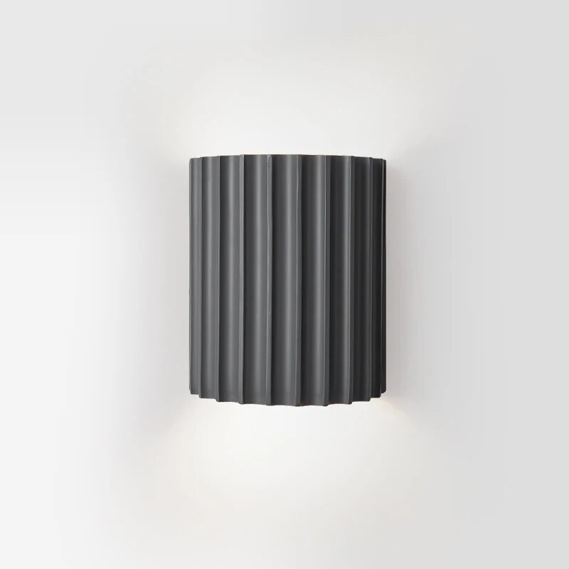 LuxaLicht Lampe | Nordisk Moderne Design | Håndlavet Harpikslampe | Varme LED Pærer | Ideel til Stue, Soveværelse, Gang | Energibesparende | Højde 16,5 cm | Bred 8 cm