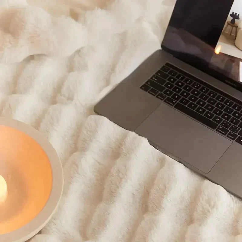 SnugWrap™ | Blødt plysuld tæppe | Elegant indretningstouch | Komfort og varme året rundt