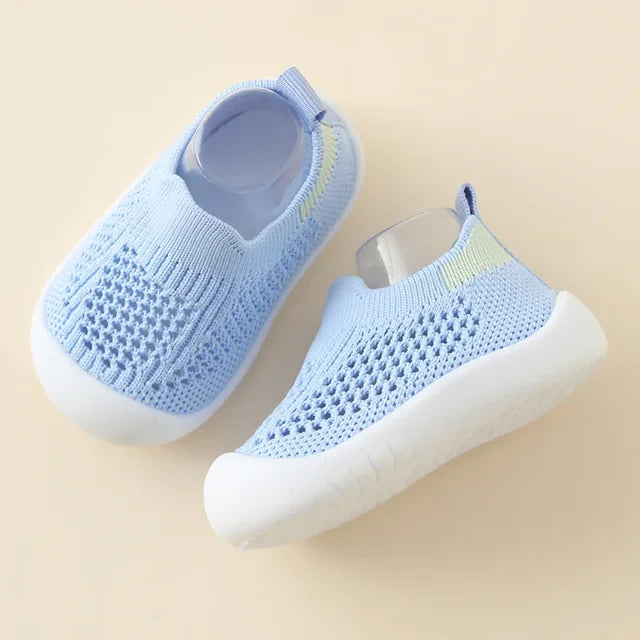 HappyFeet Comfy | Sko til Børn | Åndbar Komfort | Robust og Skridsikker Sål | Perfekt pasform | Ideelle til Aktive Børn | Størrelseguide Inkluderet