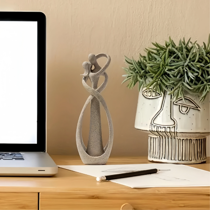 Abstrakt Figurin Timeless Love Dekoration | Inspirerende Håndlavet Skulptur | Gaveidé til Særlige Anledninger | Moderne Kunstindretning | Høj Kvalitet Polyresin | Oplev Kærlighedens Kunst Spænding
