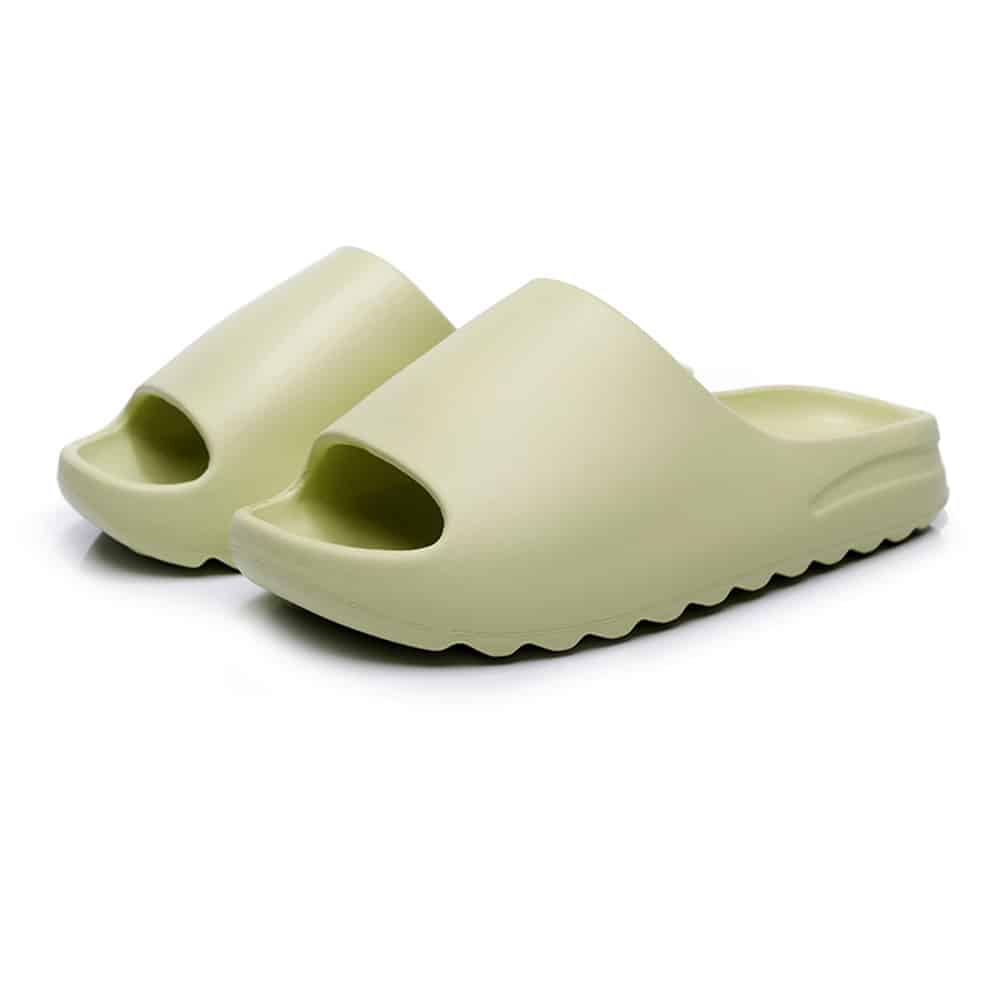 Slippers / Tøfler - Bløde og skridsikre - sort, grøn eller hvid -